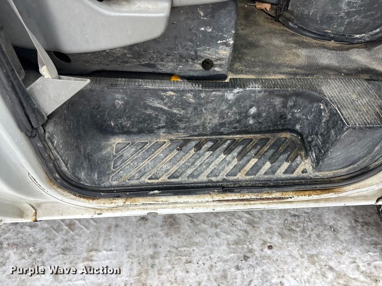 image for item FG1505 2005 Ford E350 box truck