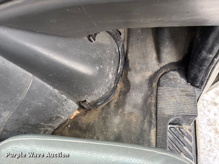 image for item FG1505 2005 Ford E350 box truck