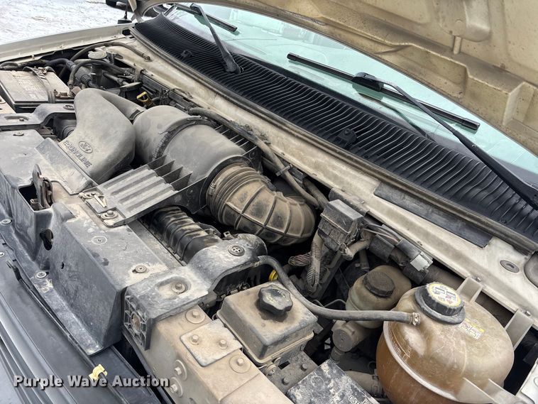 image for item FG1505 2005 Ford E350 box truck