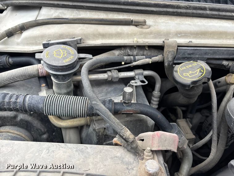 image for item FG1505 2005 Ford E350 box truck