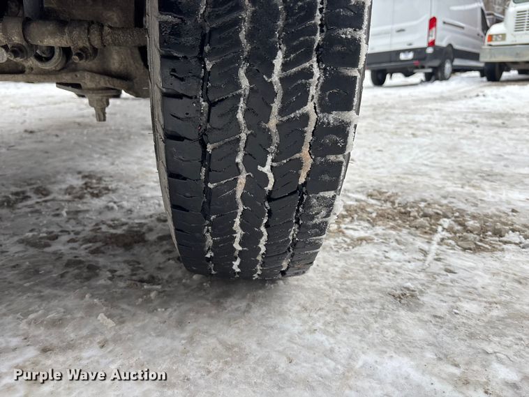 image for item FG1505 2005 Ford E350 box truck