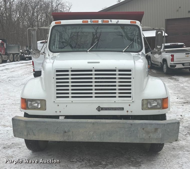 image for item FG1506 1996 International 4700 dump truck