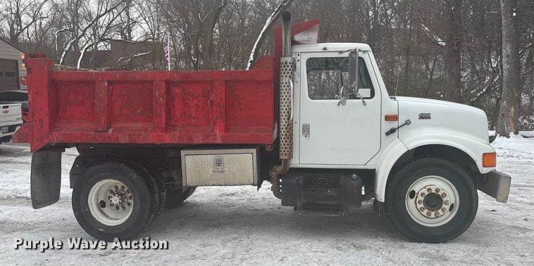 image for item FG1506 1996 International 4700 dump truck
