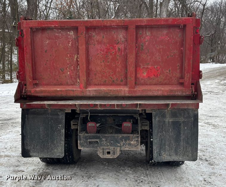 image for item FG1506 1996 International 4700 dump truck