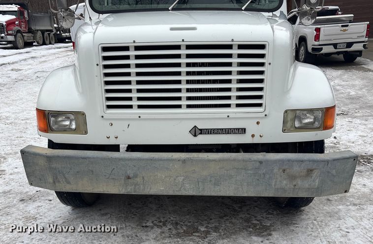 image for item FG1506 1996 International 4700 dump truck