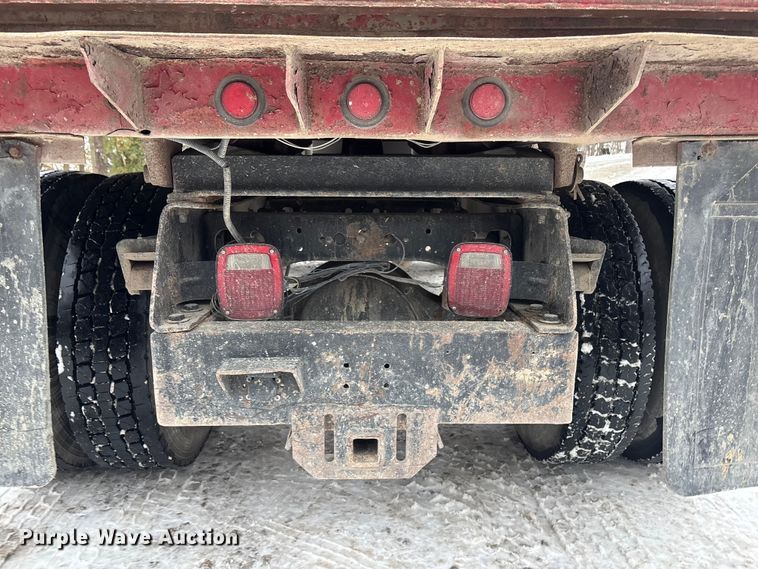 image for item FG1506 1996 International 4700 dump truck