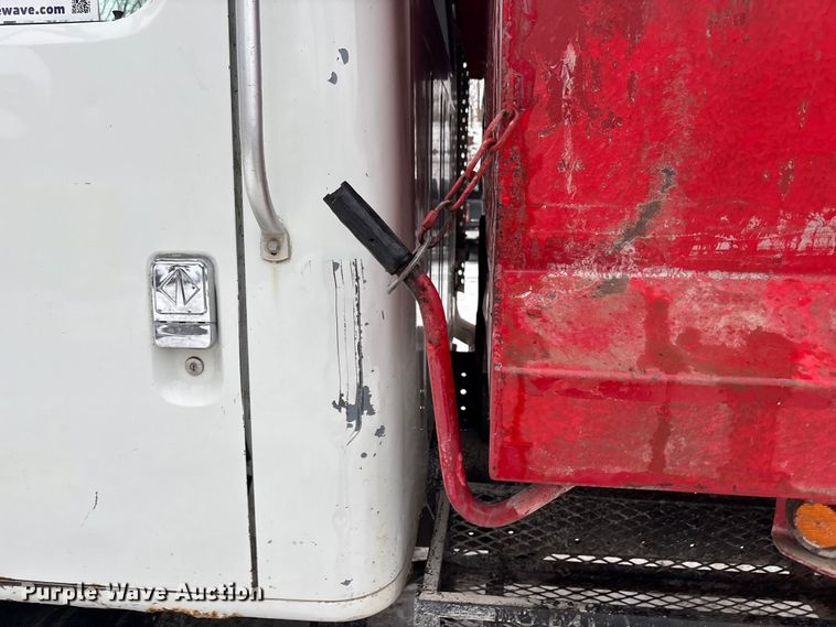 image for item FG1506 1996 International 4700 dump truck