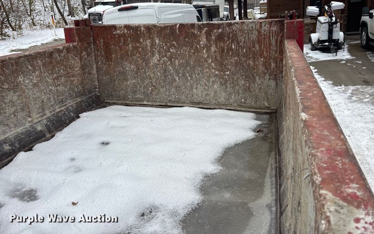 image for item FG1506 1996 International 4700 dump truck