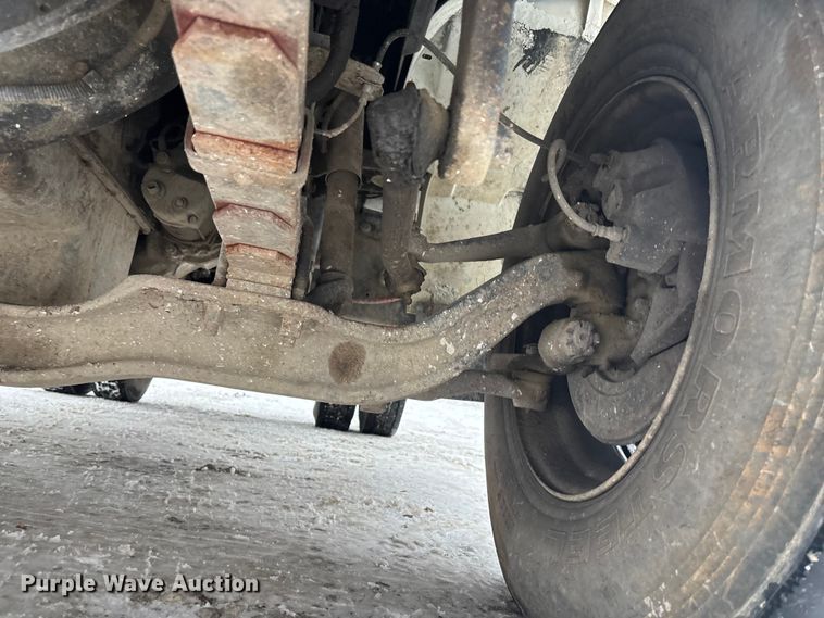 image for item FG1506 1996 International 4700 dump truck