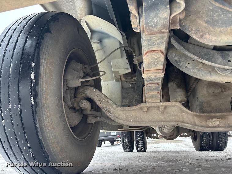 image for item FG1506 1996 International 4700 dump truck