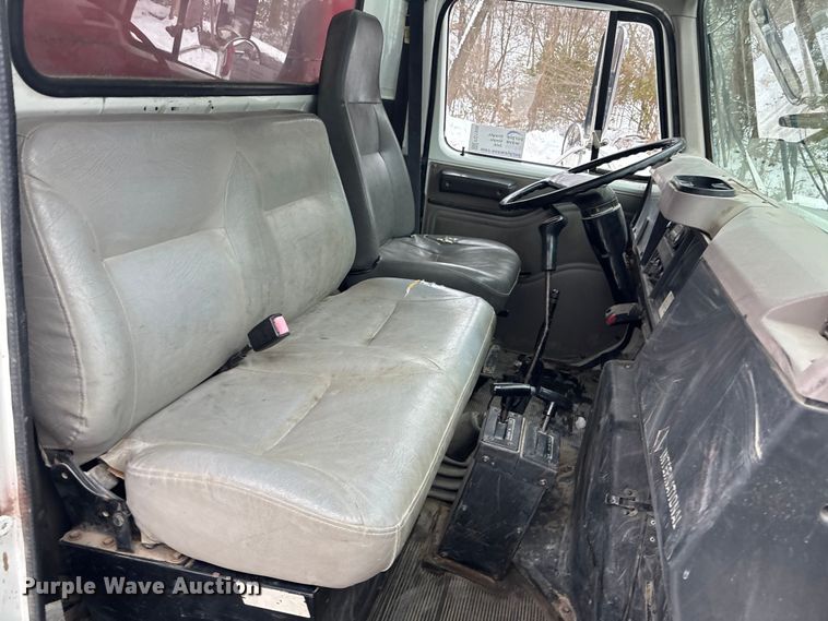 image for item FG1506 1996 International 4700 dump truck