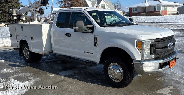 image for item FG1507 2017 Ford F350 SuperCab utility bed pickup truck