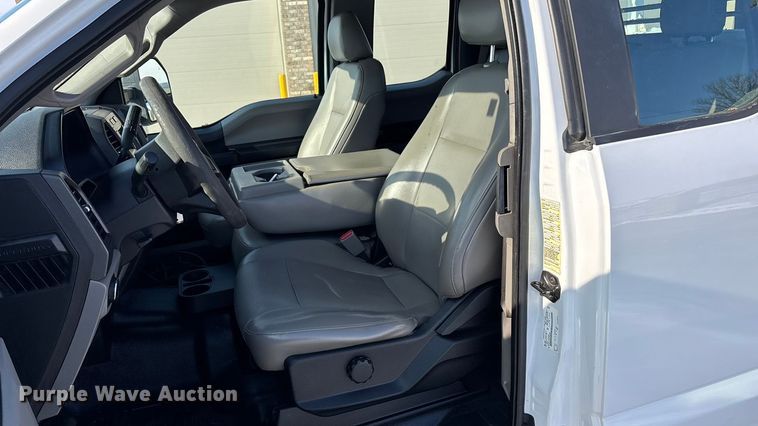 image for item FG1507 2017 Ford F350 SuperCab utility bed pickup truck