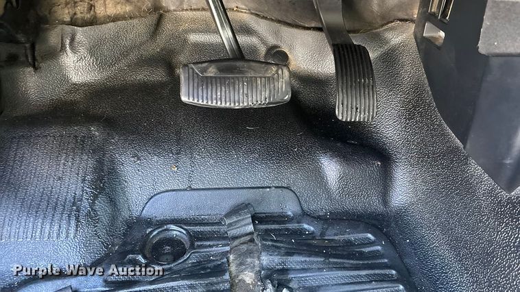 image for item FG1507 2017 Ford F350 SuperCab utility bed pickup truck