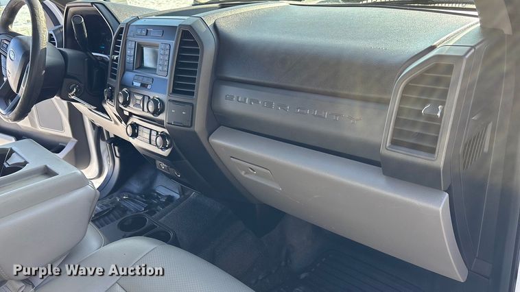 image for item FG1507 2017 Ford F350 SuperCab utility bed pickup truck