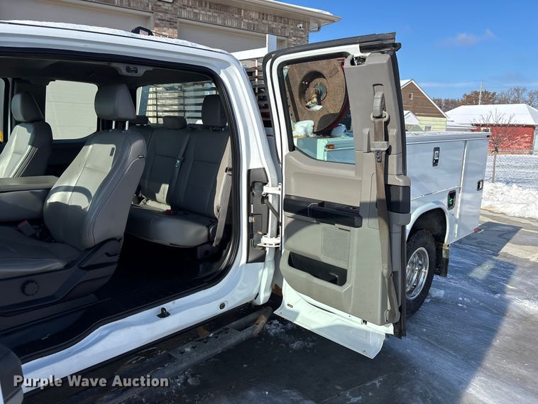 image for item FG1507 2017 Ford F350 SuperCab utility bed pickup truck