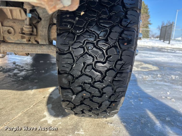 image for item FG1507 2017 Ford F350 SuperCab utility bed pickup truck