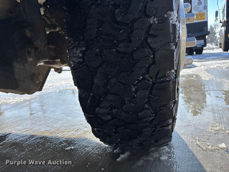 image for item FG1507 2017 Ford F350 SuperCab utility bed pickup truck