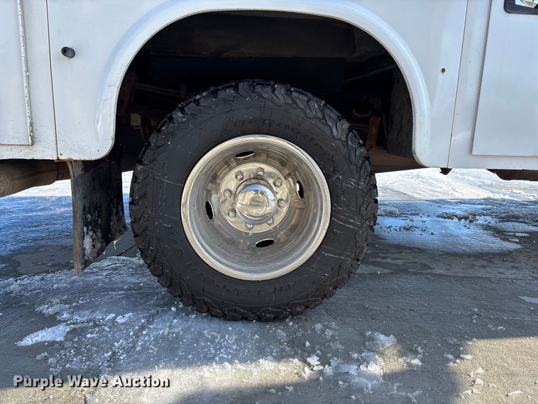 image for item FG1507 2017 Ford F350 SuperCab utility bed pickup truck