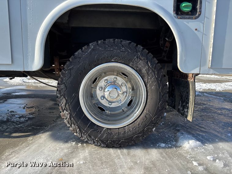 image for item FG1507 2017 Ford F350 SuperCab utility bed pickup truck