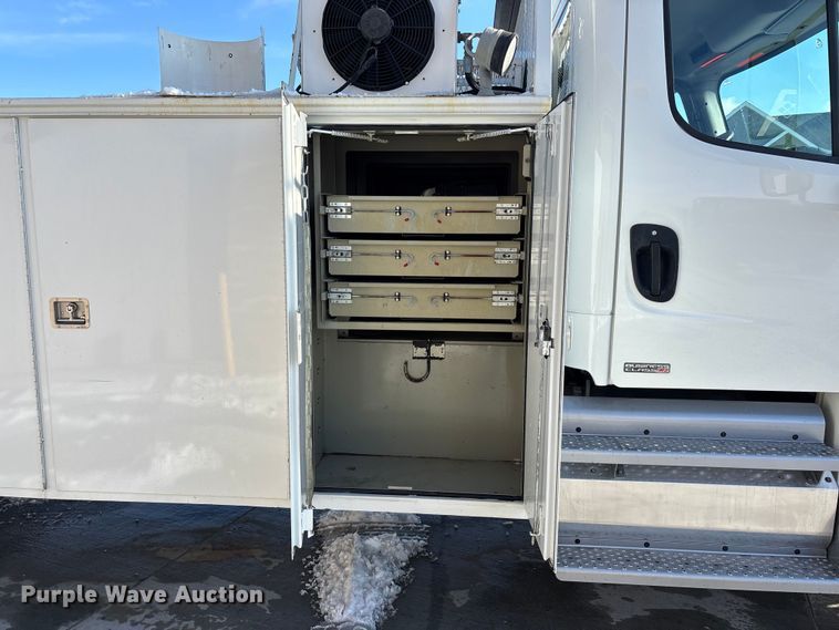 image for item FG1508 2011 Freightliner Business Class M2 utility / service truck