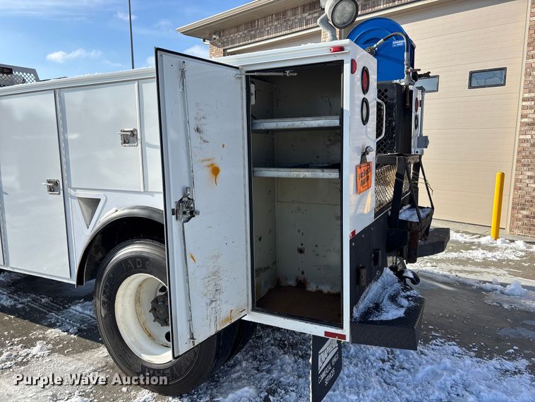 image for item FG1508 2011 Freightliner Business Class M2 utility / service truck