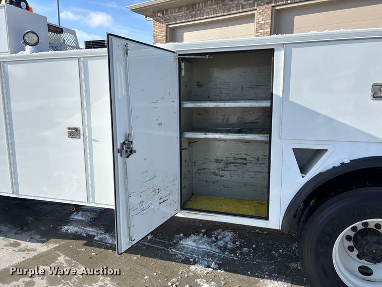 image for item FG1508 2011 Freightliner Business Class M2 utility / service truck