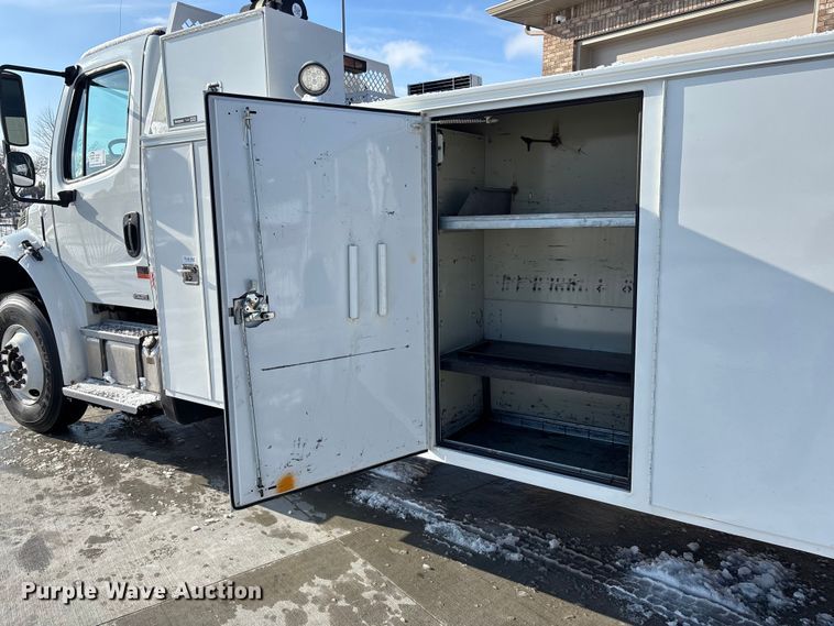 image for item FG1508 2011 Freightliner Business Class M2 utility / service truck