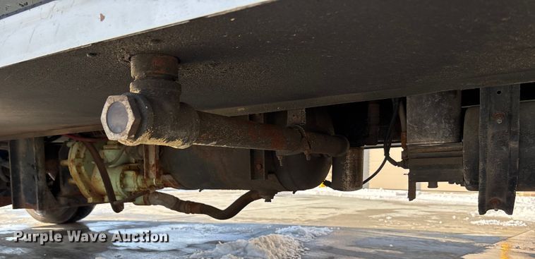 image for item FG1508 2011 Freightliner Business Class M2 utility / service truck