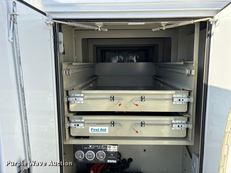 image for item FG1508 2011 Freightliner Business Class M2 utility / service truck