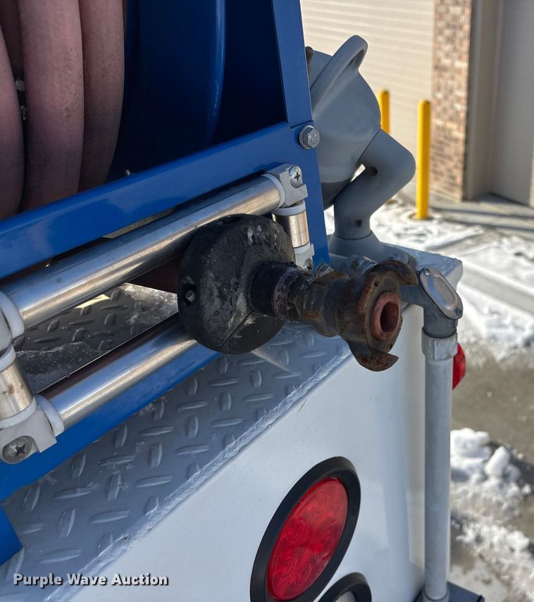 image for item FG1508 2011 Freightliner Business Class M2 utility / service truck