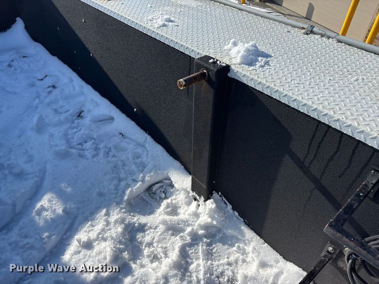 image for item FG1508 2011 Freightliner Business Class M2 utility / service truck