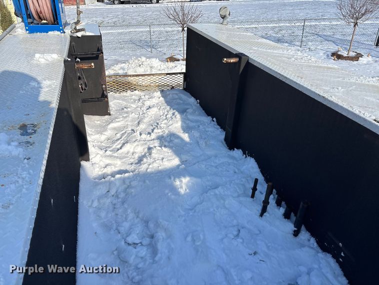 image for item FG1508 2011 Freightliner Business Class M2 utility / service truck