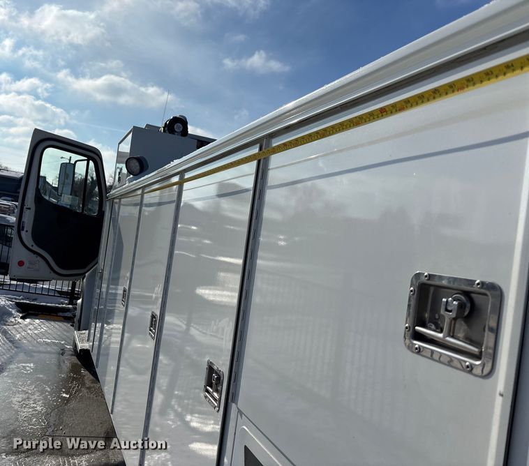 image for item FG1508 2011 Freightliner Business Class M2 utility / service truck