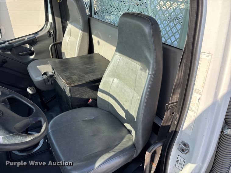 image for item FG1508 2011 Freightliner Business Class M2 utility / service truck