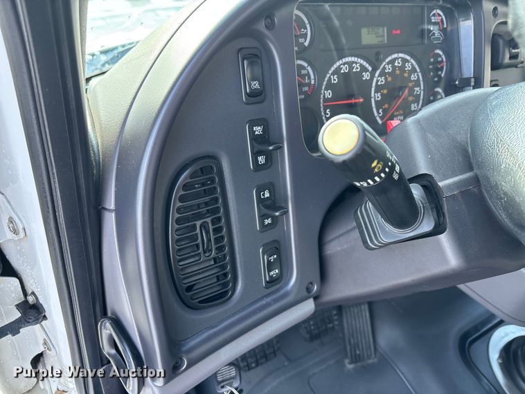 image for item FG1508 2011 Freightliner Business Class M2 utility / service truck