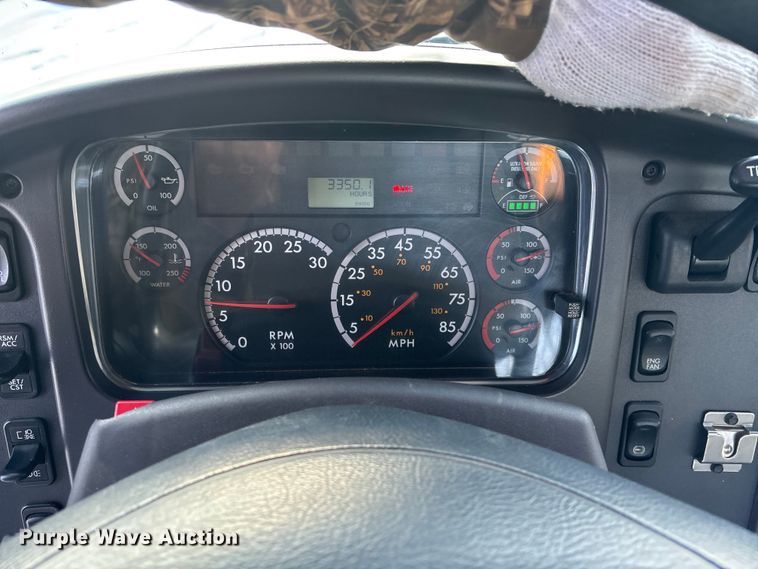 image for item FG1508 2011 Freightliner Business Class M2 utility / service truck