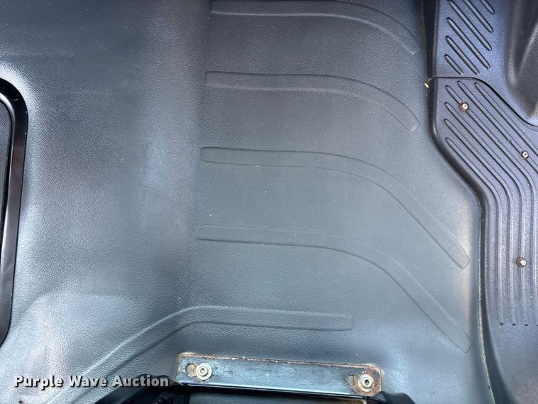 image for item FG1508 2011 Freightliner Business Class M2 utility / service truck