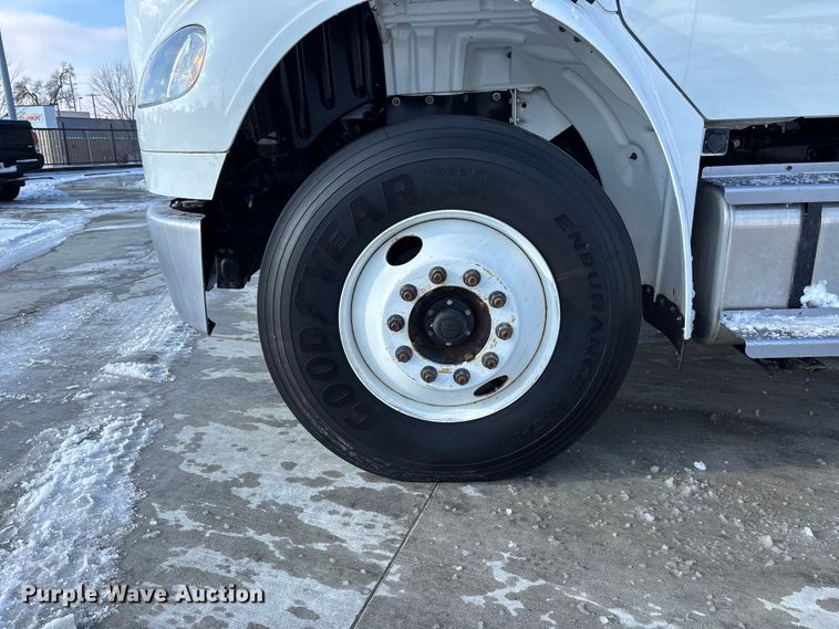 image for item FG1508 2011 Freightliner Business Class M2 utility / service truck