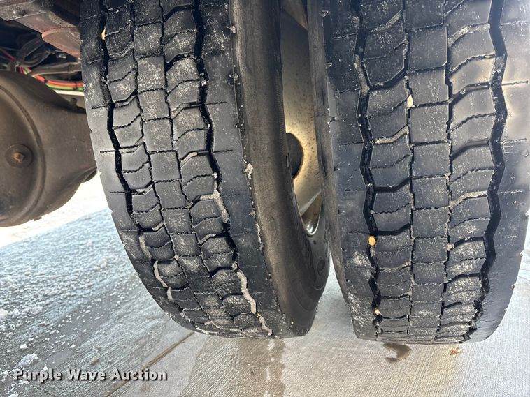 image for item FG1508 2011 Freightliner Business Class M2 utility / service truck