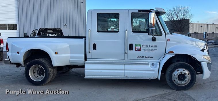image for item FG1530 2007 International RX  Crew Cab truck