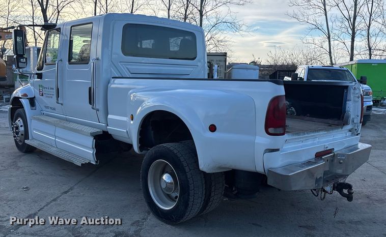 image for item FG1530 2007 International RX  Crew Cab truck