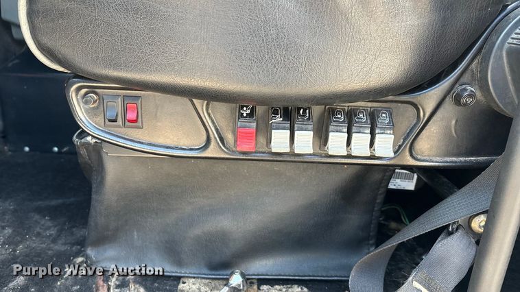 image for item FG1530 2007 International RX  Crew Cab truck