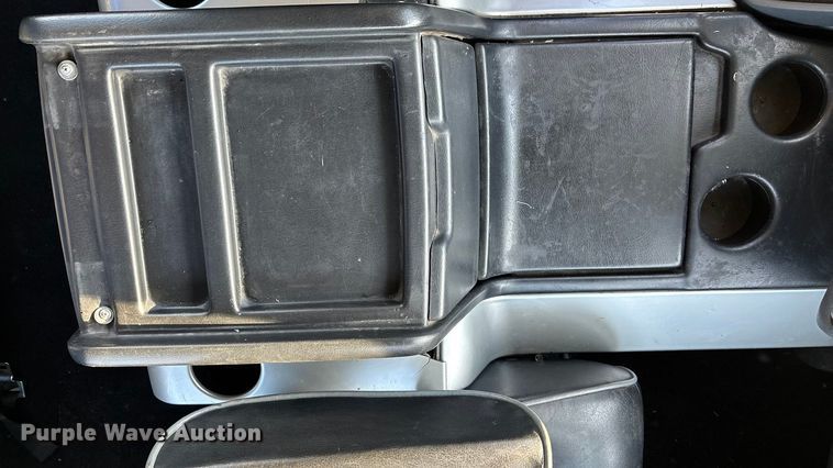 image for item FG1530 2007 International RX  Crew Cab truck