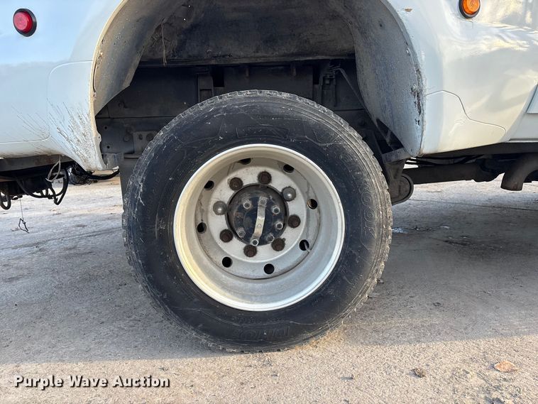 image for item FG1530 2007 International RX  Crew Cab truck