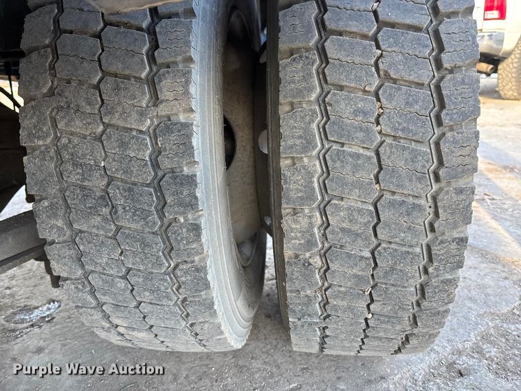 image for item FG1530 2007 International RX  Crew Cab truck