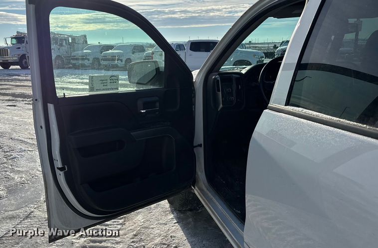 image for item FG1534 2016 Chevrolet Silverado 1500 LT Crew Cab pickup truck