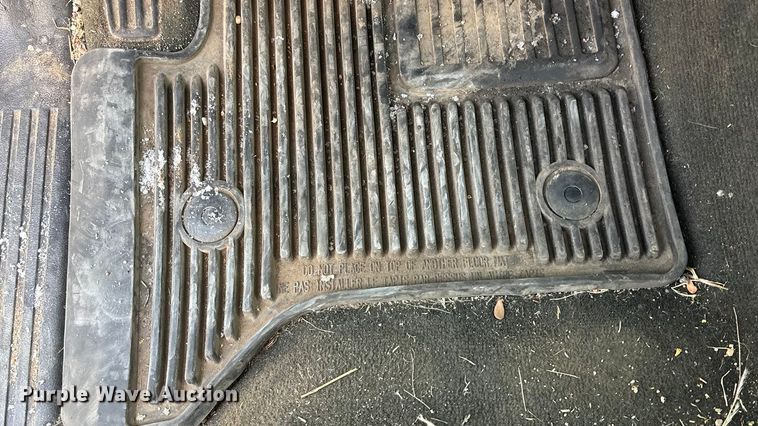 image for item FG1534 2016 Chevrolet Silverado 1500 LT Crew Cab pickup truck