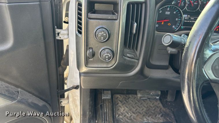 image for item FG1534 2016 Chevrolet Silverado 1500 LT Crew Cab pickup truck