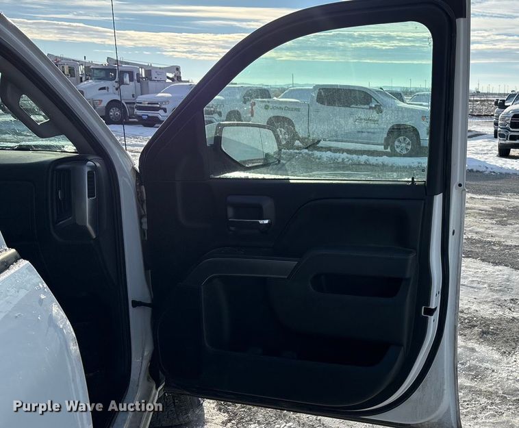 image for item FG1534 2016 Chevrolet Silverado 1500 LT Crew Cab pickup truck